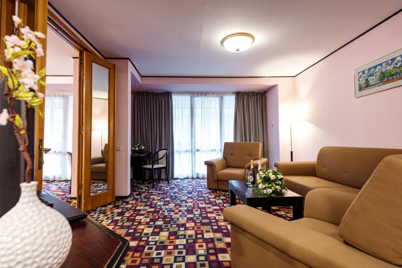 Hotel Mara Sinaia Exterior foto